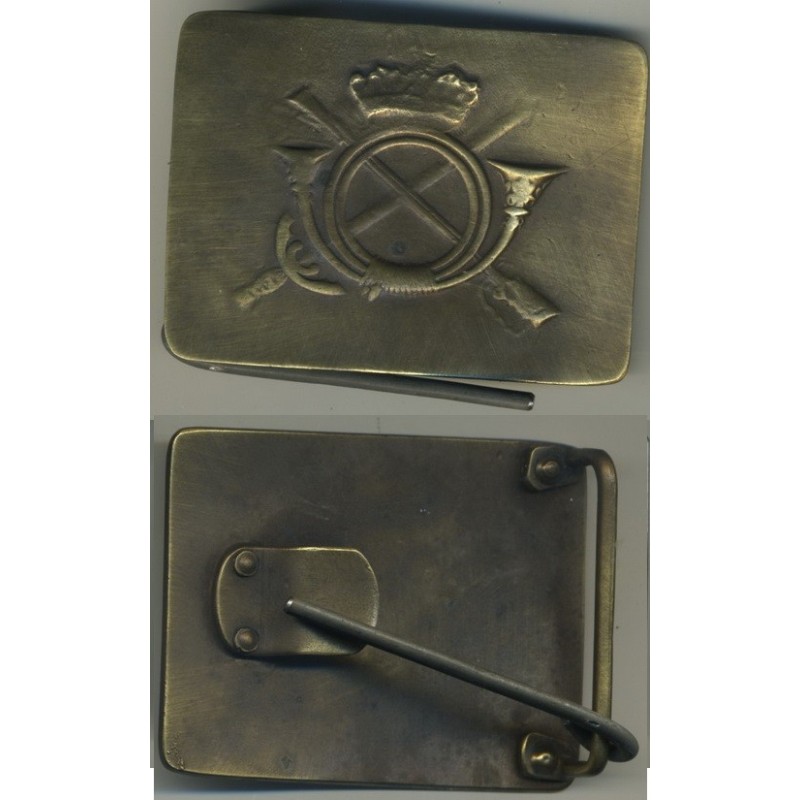 Meta title-buckle