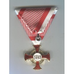 Meta title-insignia