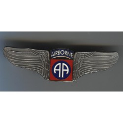 Meta title-insignia