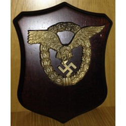 Meta title-crest