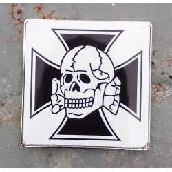 Meta title-insignia