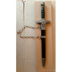 Meta title-weapon_replica