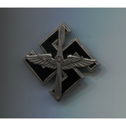 Meta title-buckle