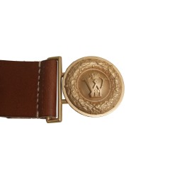 Meta title-buckle