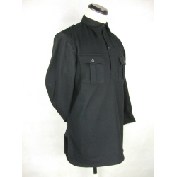 Camisa negra