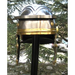 Casco imperial romano