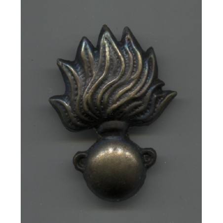 Meta title-insignia