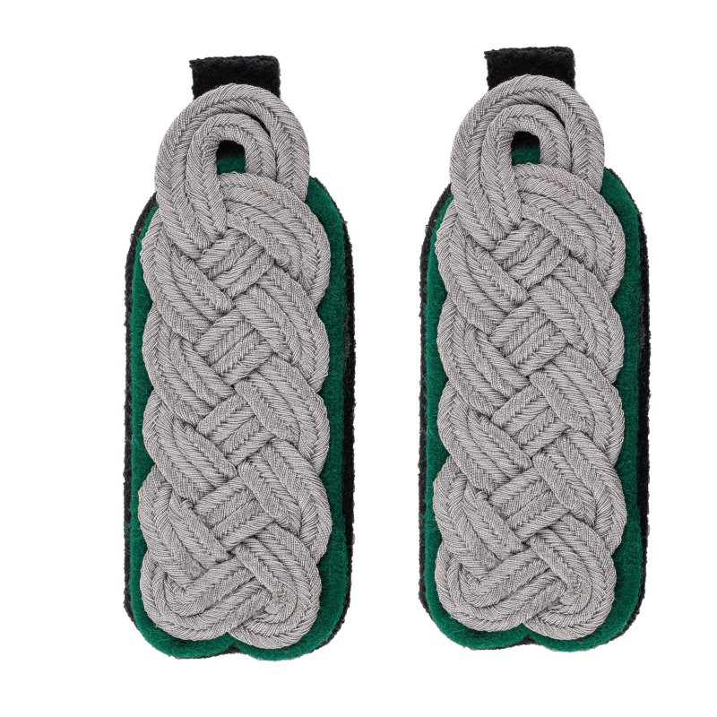 SS higher officer shoulder boards mountain units. SS higher officer shoulder boards mountain units.
