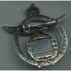 Meta title-insignia