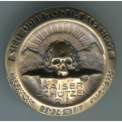 Distintivo 1 reggimento KaiserSchtzen di Trento con il motto Vittoria o morte sulle alpi rosse. Dimensioni: 34x34 mm