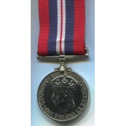 La Medaglia di Guerra 19391945  una medaglia di campagna istituita dal Regno Unito il 16 agosto 1945