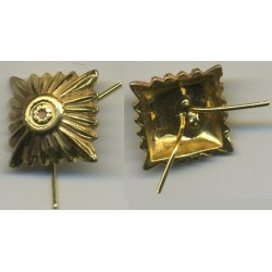 Gold rhombus for insignias