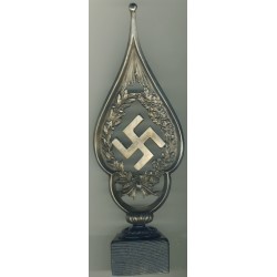 Pole top for flag