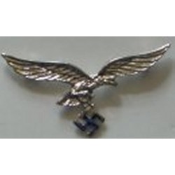 Eagle with clips