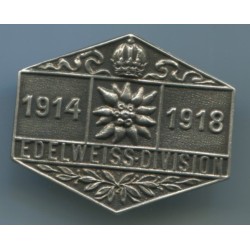 Badge EdelweissDivision 19141918. Dimensions: 36x30 mm