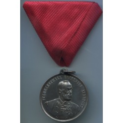 Feldmarschall Erzherzog Albrecht Medal with Ribbon. Dimensions: 33x33 mm Finishing: coppered and antique