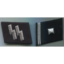 SS Scharfuhrer collar tabs