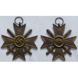KRIEGSVERDIENSTKREUZ 2.KLASSE MIT SCHWERTEN
