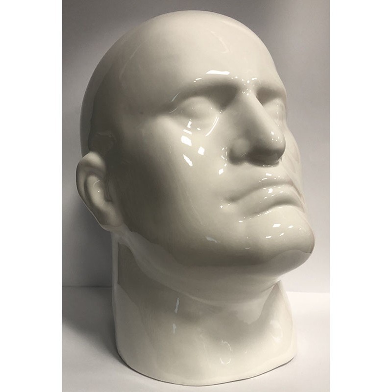 Bust in glossy white ceramic Bust in glossy white ceramic